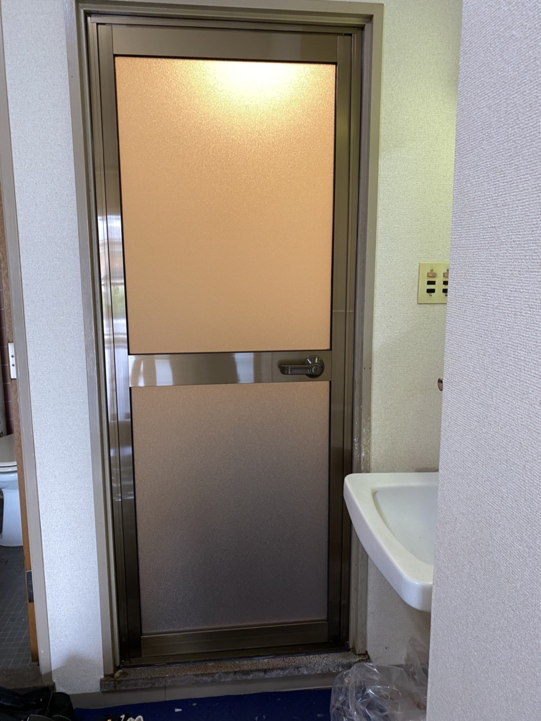 浴室ドア ロンカラー浴室用 樹脂パネル付 レバーハンドル仕様 呼称06518 W：650mm × H：1,818mm LIXIL リクシル TOSTEM トステム - 7
